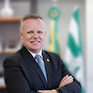 Min. Breno Medeiros